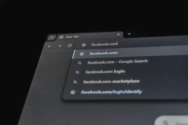.al or .com? Which domain to choose for your business